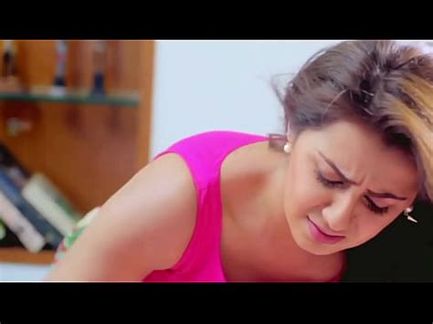 Nikki Galrani Hot Cleavage XVIDEOS