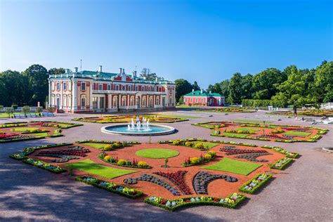 46 Best Russian Palaces and Mansions (Photos)