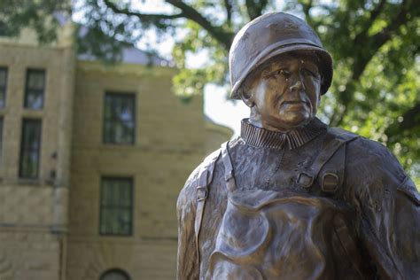 Statue Of James Earl Rudder James Earl Rudder Was A United Flickr