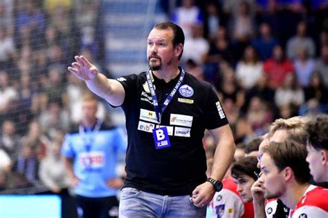 Misha Kaufmann ThSV Eisenach Coach VfL Gummersbach Vs ThSV Eisenach