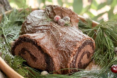 Yule Log Cake Easy Step By Step Instructions Christina S Cucina