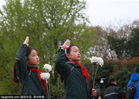 清明至 祭英烈