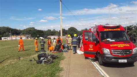 Jovem De Anos Morre Ap S Cair De Moto Em Brazl Ndia Metr Poles