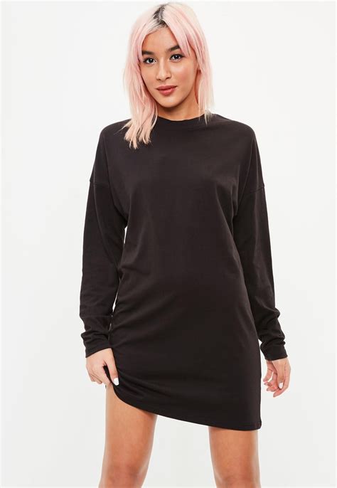 Oversized Long Sleeve Sweatshirt Dress In A Black Hue With Crew Neck