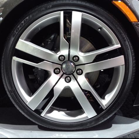 Fisker Karma Alloy Wheel Design