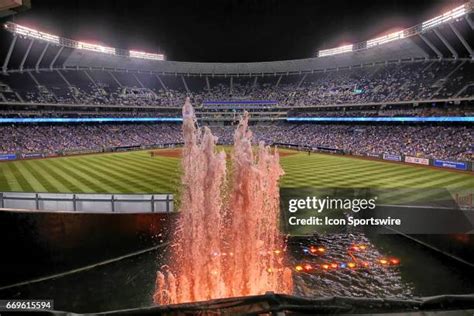 Kauffman Stadium Fountain Photos and Premium High Res Pictures - Getty ...