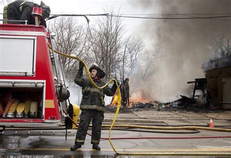 Flint Fire Department responds to nine weekend fires - mlive.com