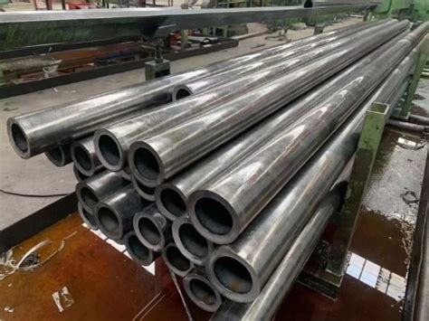 Wholesale Hot Dip Galvanized Seamless Steel Pipes