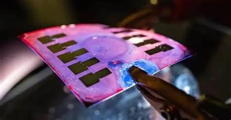 Stretchable Solar Cells With High Performance Assignment Point