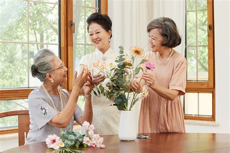 Elderly Party Flower Arrangement Picture And HD Photos | Free Download ...