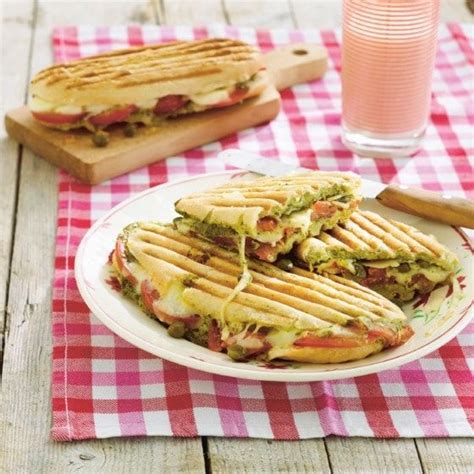 Panini Met Salami En Brie Simpele Recepten Artofit