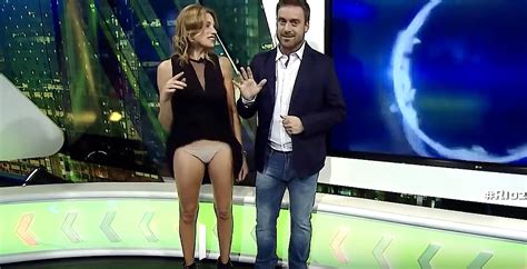 Sex With A TV Presenter Jumps Photos Sex Pics