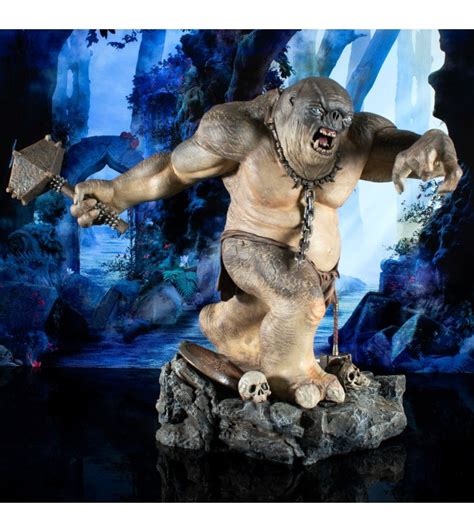 LE SEIGNEUR DES ANNEAUX Gallery Deluxe Statue Troll Des Cavernes