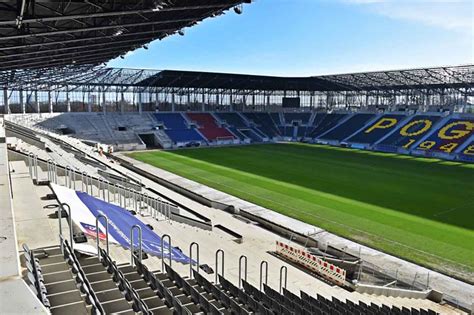 Szczecin Stadion Pogoni Na Ostatniej Prostej Stadiony Net