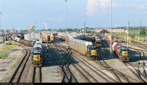 RailPictures Net Photo CSXT 2313 CSX Transportation CSXT EMD GP35