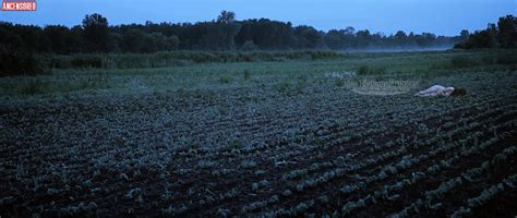 Les traqués nude pics page