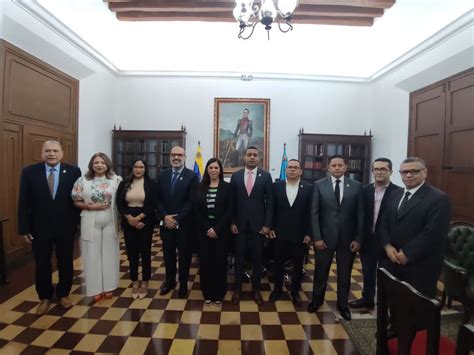 Gobernación Del Zulia Recibió Comisión Delegada Del Clez Para Informar