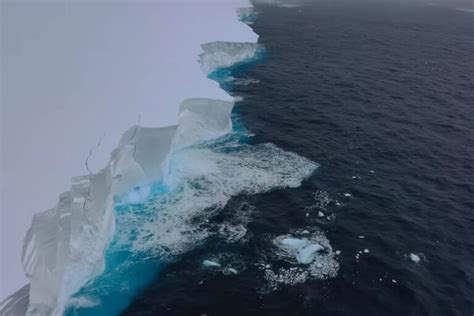 Maior Iceberg Do Mundo Se Move Ap S Anos Veja Imagens