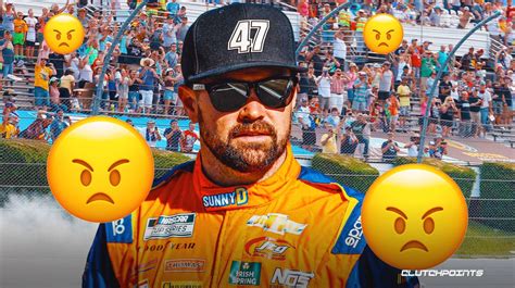 NASCAR Fans React To Ricky Stenhouse Jr S Daytona 500 Win