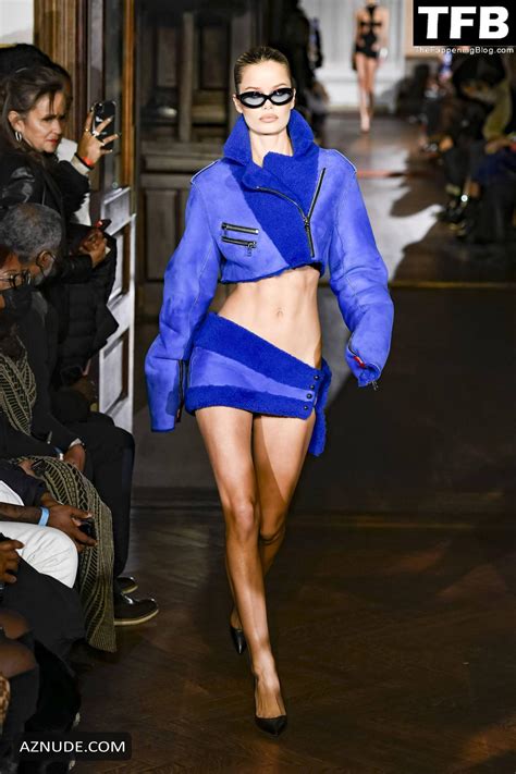 Frida Aasen Sexy Seen Showing Off Her Nude Tits At The Laquan Smith Fashion Show In Nyc Aznude