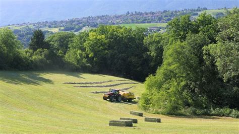 Ardèche Un Agriculteur Décède Dans Un Accident De Tracteur Epoch Times