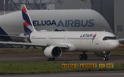 Latam Est Pr Xima De Receber Seu Primeiro Airbus A Neo