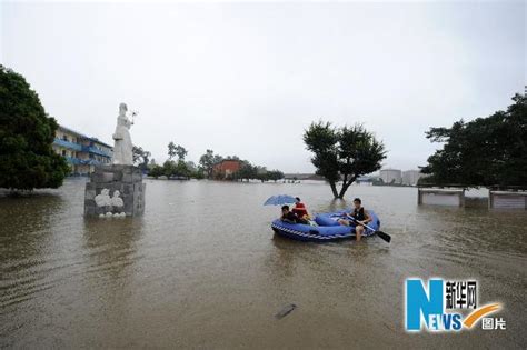 广西来宾出现335 6毫米特大暴雨严重内涝 组图 搜狐新闻