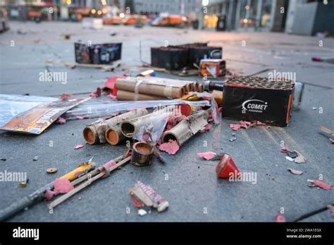 1 Gennaio 2024 Sassonia Anhalt Halle Saale I Petardi Rimasti Dalla