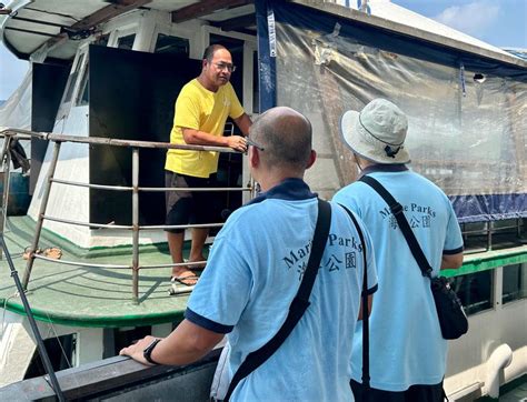 西貢鯨魚｜陳國基籲市民勿出海「追鯨」 增派水警巡邏勸喻觀光船離開 星島日報