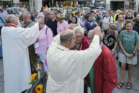 EXPLAINER How Can Catholic Priests Bless Same Sex Unions