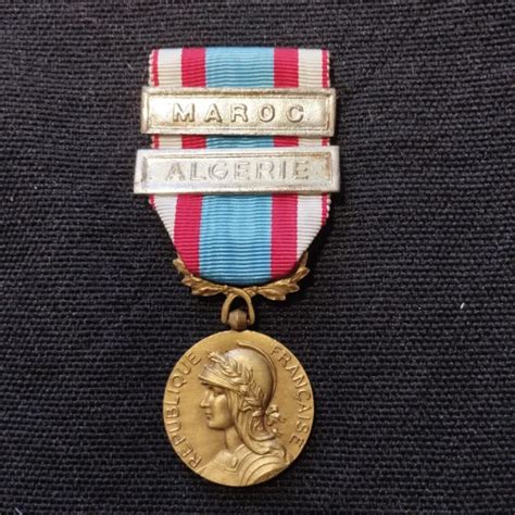 P5 MÉDAILLE MILITAIRE de la guerre d Algérie Barrette Maroc french