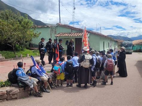 Polic A Nacional Del Per On Twitter Efectivos Policiales Y