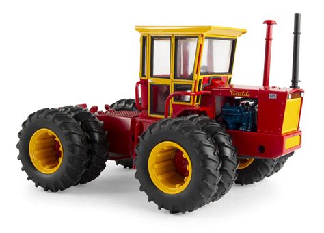 132 Versatile 125 4wd Tractor With Cab 2023 National Farm Toy Show