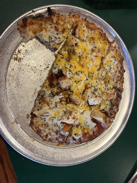 Monicals Pizza Updated January Reviews N Elm St