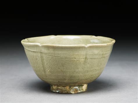 Ashmolean Museum Image Library Greenware Bowl With Lobed Rim And Sides