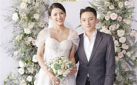 ĐÁM CƯỚI PHAN MẠNH QUỲNH tin tức Mới nhất Phan Mạnh Quỳnh và vợ hot girl tạm hoãn đám cưới ở TP