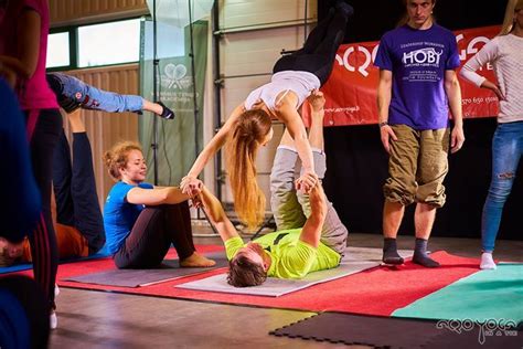 Acroyoga Lt Akrobatin Joga Akrojoga A I Visiems Dalyvavusiems