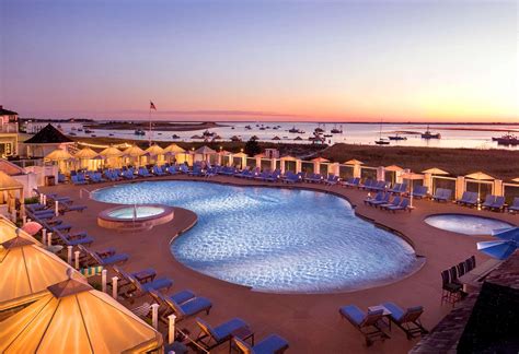 Chatham Bars Inn $649 ($̶2̶,̶1̶6̶1̶). Chatham Hotel Deals & Reviews - KAYAK