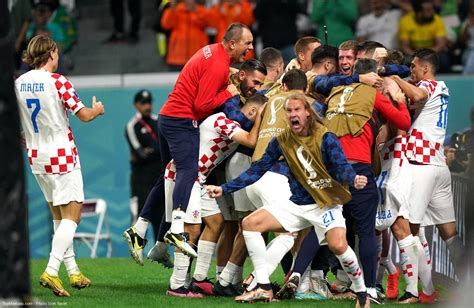 Article similaire à Coupe du monde 2022 soutien gorge en cuir et