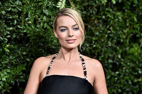 HD Wallpaper Actresses Margot Robbie Australian Blonde Smile