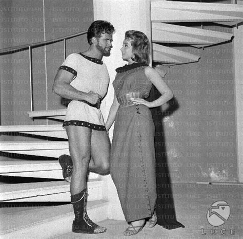 Liana Orfei E Steve Reeves Sul Set Del Film Probabilmente La Leggenda