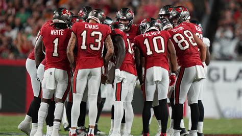 Bucs Saints Look To Get Back To Winning Ways Top Nfc South Wtsp