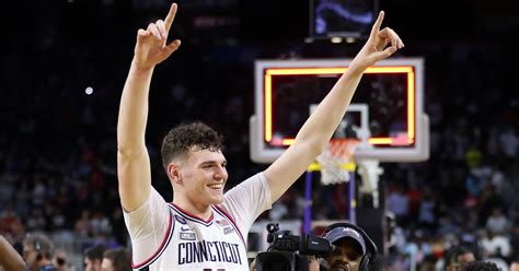 Uconn Star Donovan Clingan Declares For 2024 Nba Draft