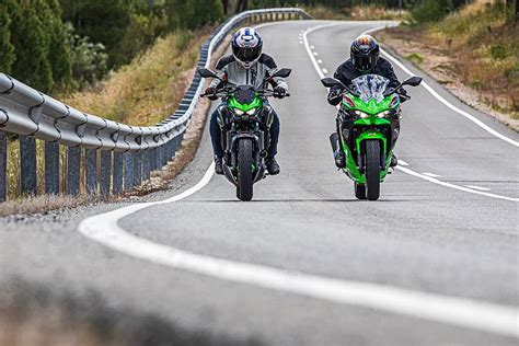 Prueba Kawasaki Ninja 500 Y Z 500 Vestida O Desnuda Moto1Pro