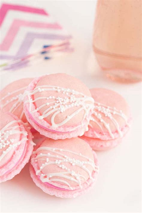 Pink Champagne Macarons - Sprinkles For Breakfast