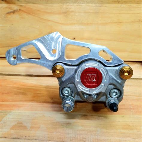 Caliper W Front Bracket And Free Bolts Raider Carb Fi