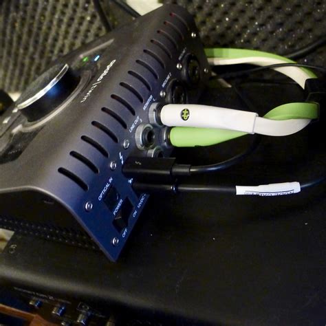 D C Bbbd Da B The Nude Cable