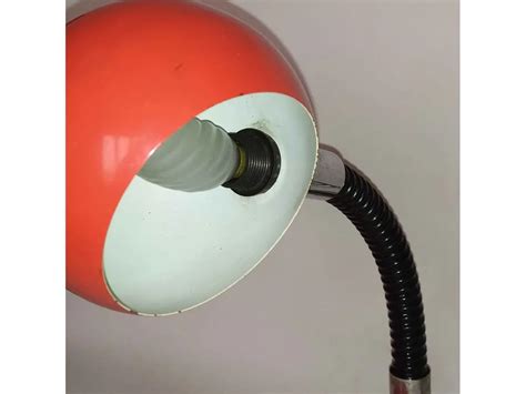 Lampada Da Tavolo Vintage In Ferro Rosso Anni 50 Deesup