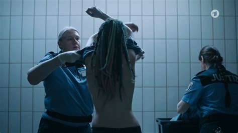 Nude Video Celebs Nadja Sabersky Sexy Freund Oder Feind Ein Krimi