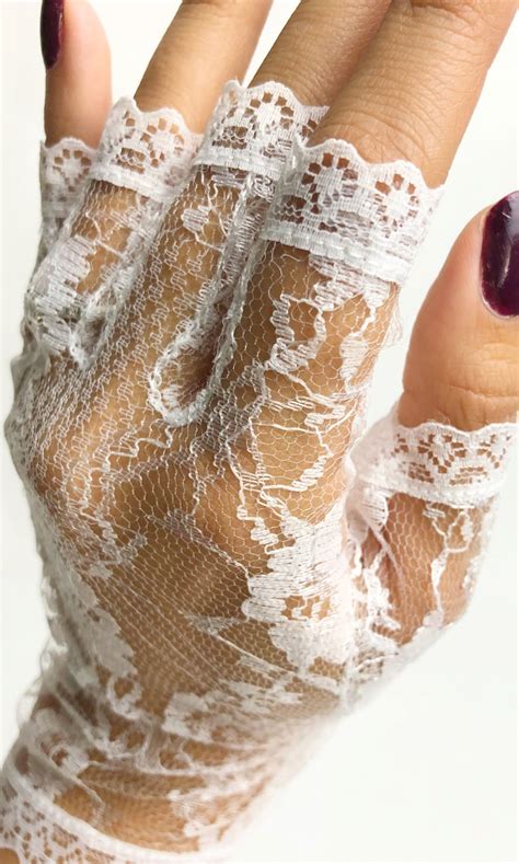 Vintage 1980s White Fingerless Lace Gloves 80s Bridal Gloves Etsy